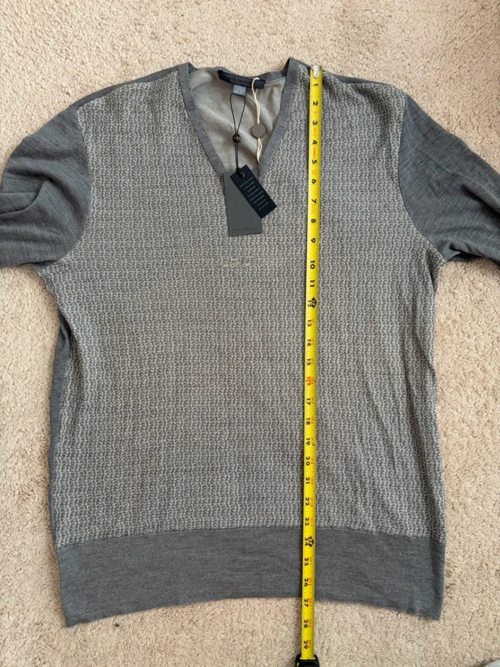 John Varvatos NWT Men's V-Neck Sweater Gray Silk Cotton Blend Lightweight Size L